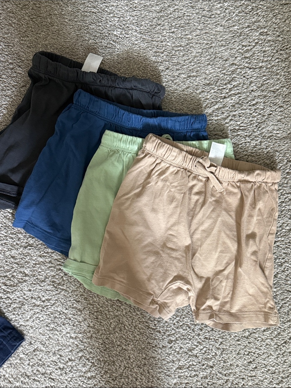 4 pack h&m 3t organic cotton elastic waist shorts